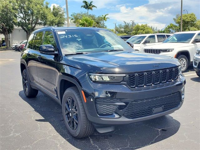 2024 Jeep Grand Cherokee Altitude