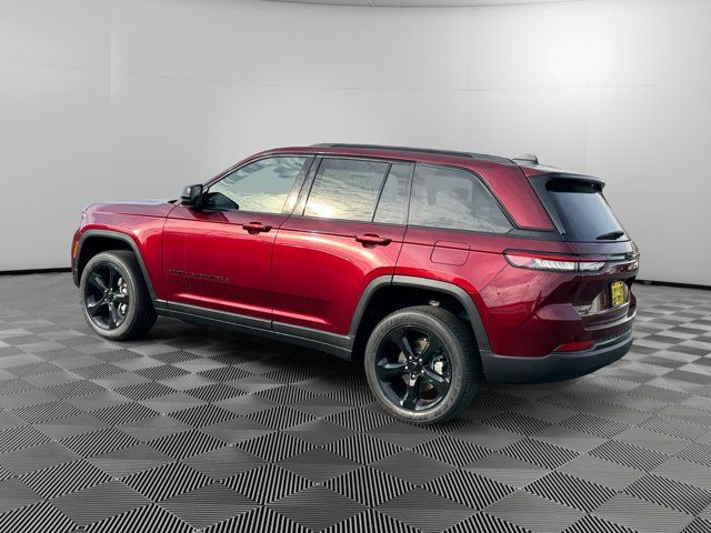 2024 Jeep Grand Cherokee Altitude