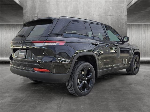 2024 Jeep Grand Cherokee Altitude