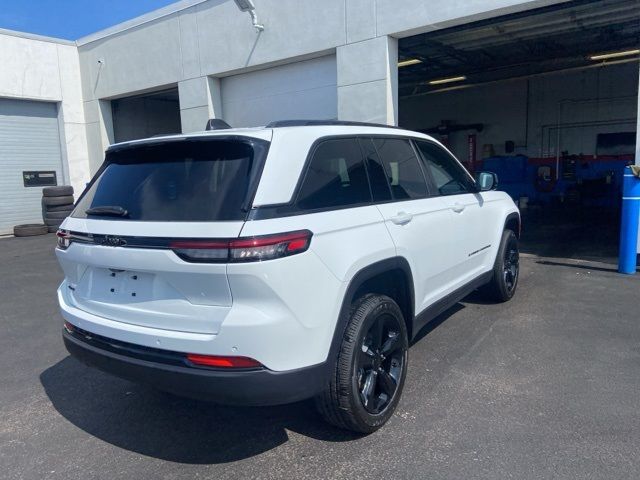 2024 Jeep Grand Cherokee Altitude