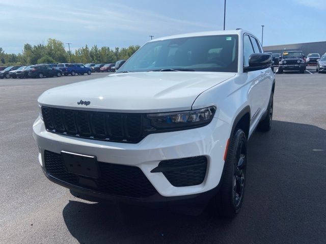 2024 Jeep Grand Cherokee Altitude