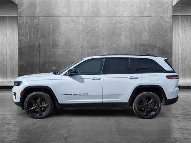 2024 Jeep Grand Cherokee Altitude
