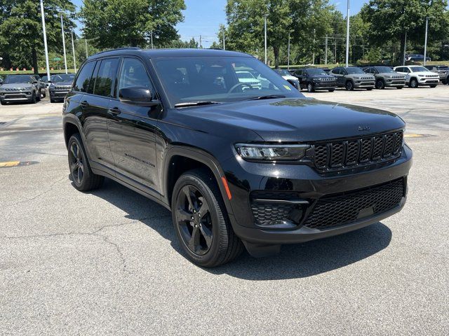 2024 Jeep Grand Cherokee Altitude