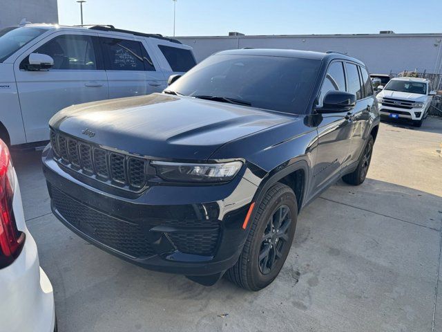 2024 Jeep Grand Cherokee Altitude