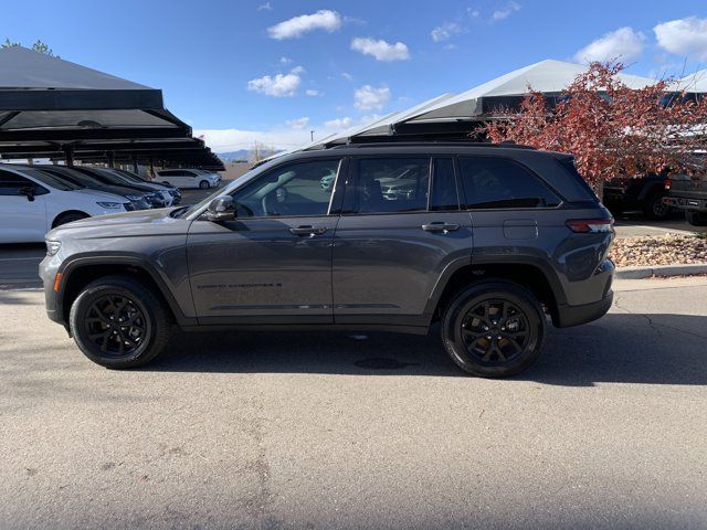 2024 Jeep Grand Cherokee Altitude