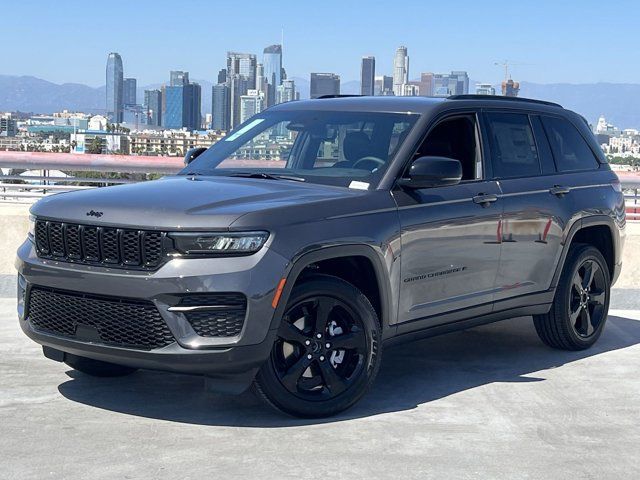 2024 Jeep Grand Cherokee Altitude