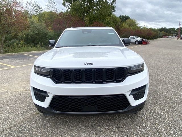 2024 Jeep Grand Cherokee Altitude