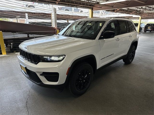 2024 Jeep Grand Cherokee Altitude