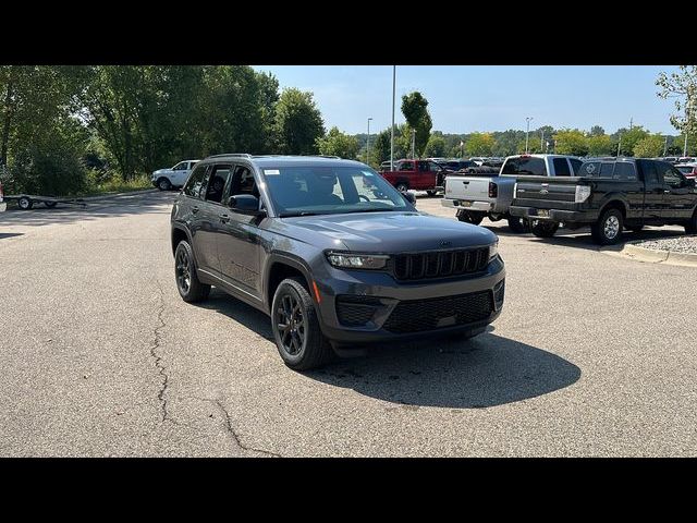 2024 Jeep Grand Cherokee Altitude