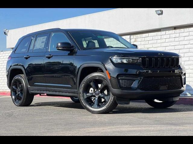 2024 Jeep Grand Cherokee Altitude