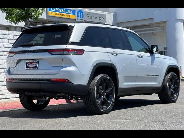 2024 Jeep Grand Cherokee Altitude