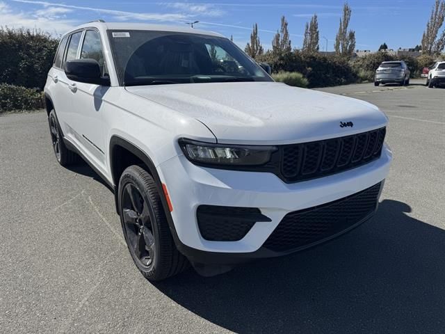 2024 Jeep Grand Cherokee Altitude