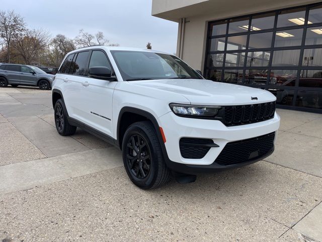 2024 Jeep Grand Cherokee Altitude