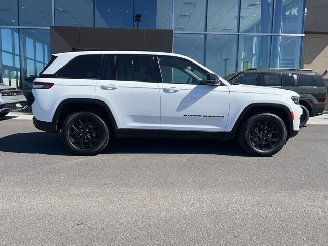 2024 Jeep Grand Cherokee Altitude