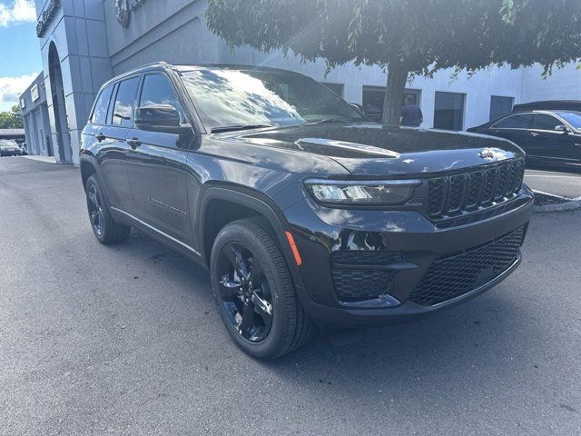 2024 Jeep Grand Cherokee Altitude X