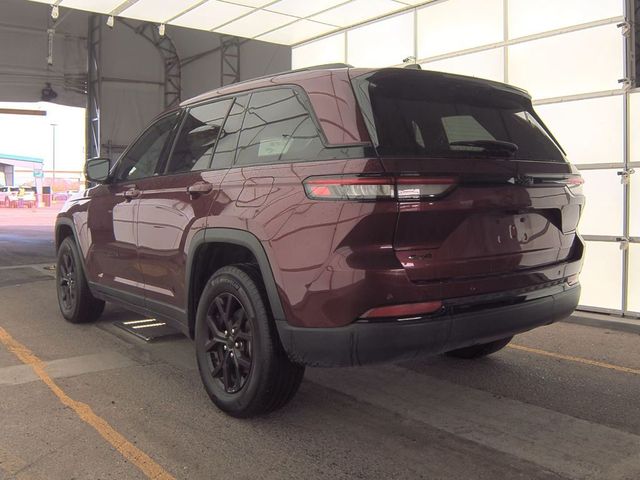 2024 Jeep Grand Cherokee Altitude