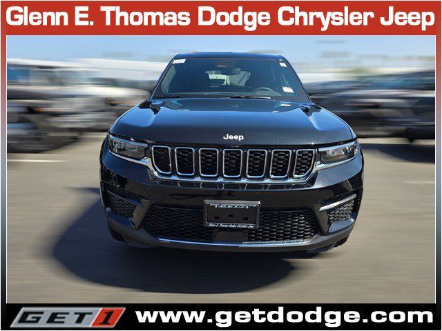 2024 Jeep Grand Cherokee Laredo