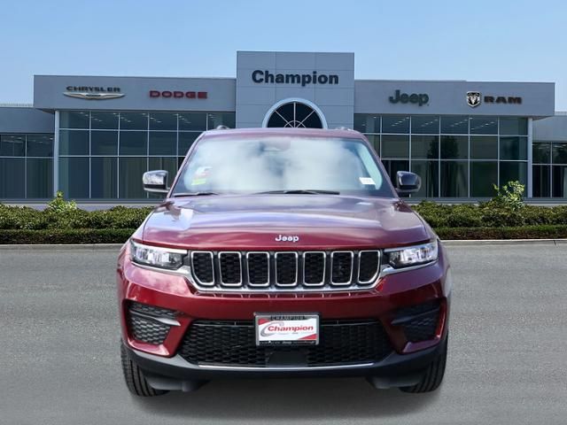 2024 Jeep Grand Cherokee Laredo