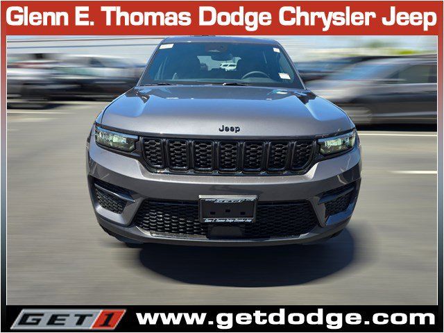 2024 Jeep Grand Cherokee Altitude