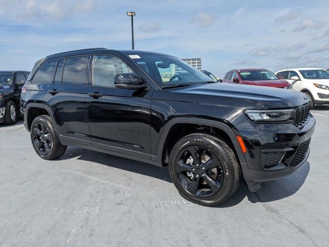 2024 Jeep Grand Cherokee Altitude