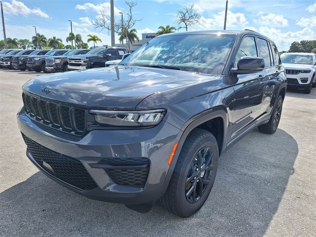 2024 Jeep Grand Cherokee Altitude