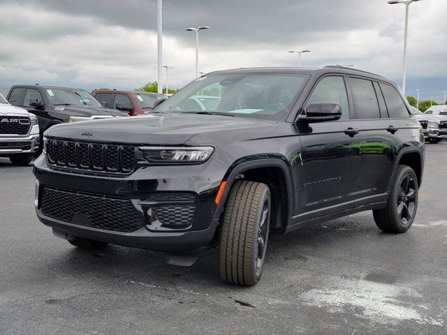 2024 Jeep Grand Cherokee Altitude