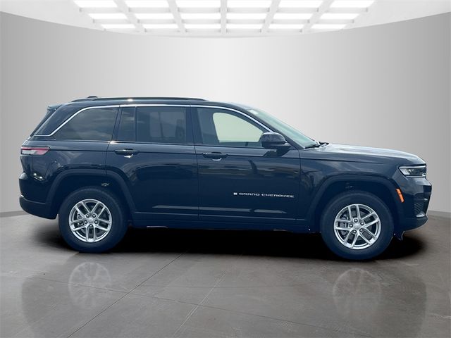 2024 Jeep Grand Cherokee Laredo X