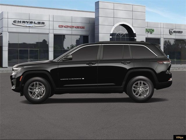 2024 Jeep Grand Cherokee Laredo