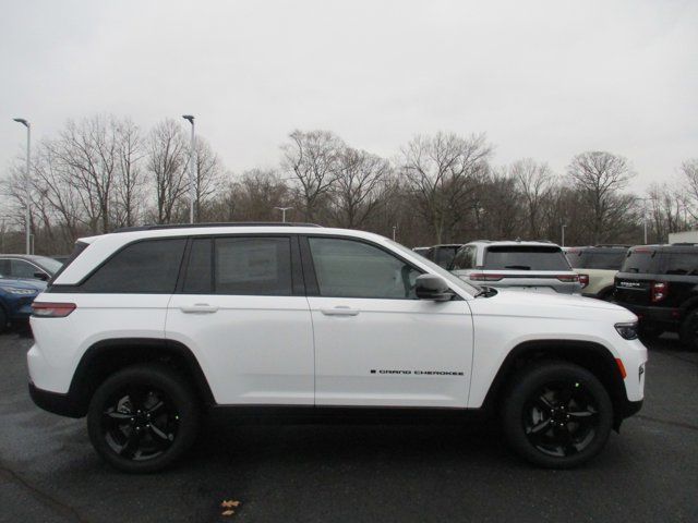 2024 Jeep Grand Cherokee Altitude