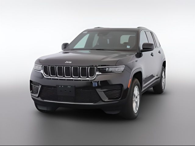 2024 Jeep Grand Cherokee Laredo X