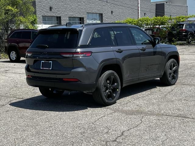 2024 Jeep Grand Cherokee Altitude