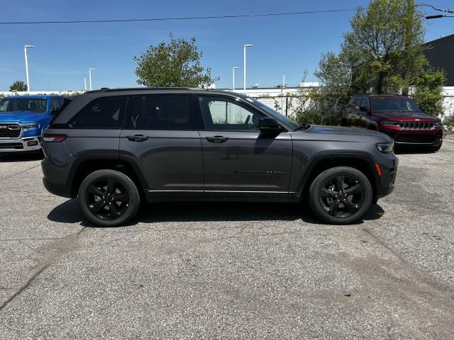 2024 Jeep Grand Cherokee Altitude