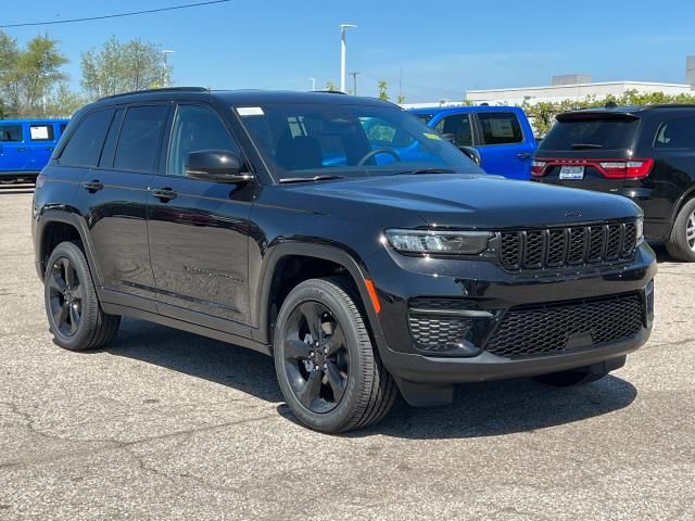 2024 Jeep Grand Cherokee Altitude