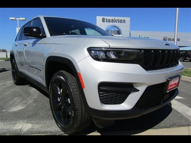 2024 Jeep Grand Cherokee Altitude