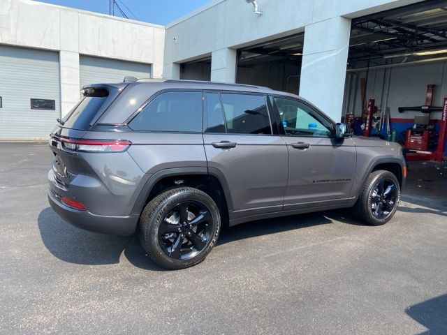 2024 Jeep Grand Cherokee Altitude