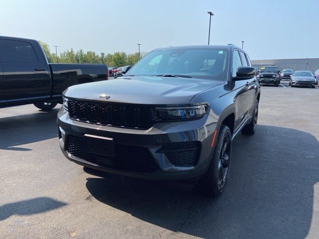 2024 Jeep Grand Cherokee Altitude