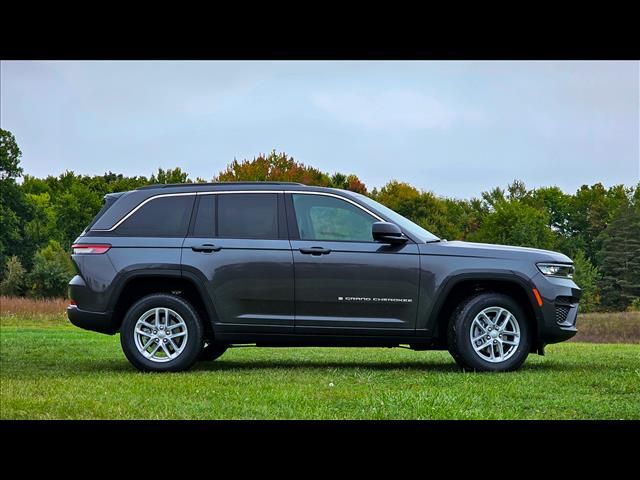 2024 Jeep Grand Cherokee Laredo X