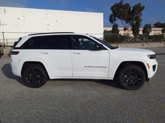 2024 Jeep Grand Cherokee 4xe Anniversary Edition