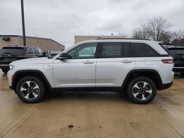 2024 Jeep Grand Cherokee 4xe Base