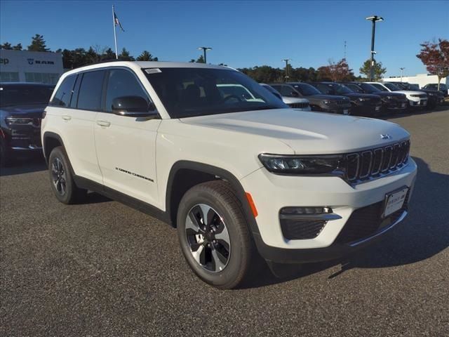 2024 Jeep Grand Cherokee 4xe Base