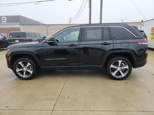 2024 Jeep Grand Cherokee 4xe Base