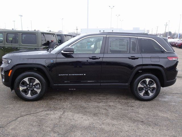 2024 Jeep Grand Cherokee 4xe Base