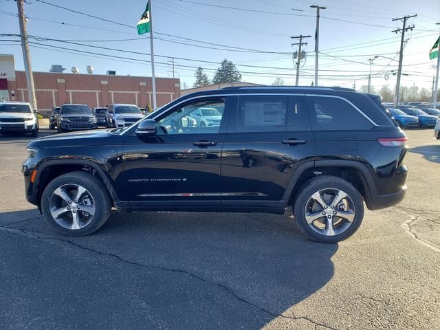 2024 Jeep Grand Cherokee 4xe Base