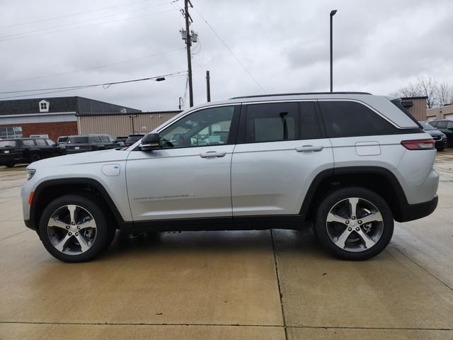 2024 Jeep Grand Cherokee 4xe Base