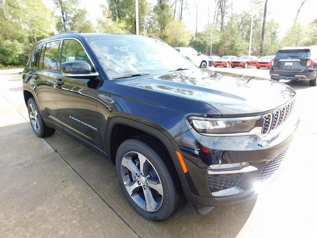 2024 Jeep Grand Cherokee 4xe Base