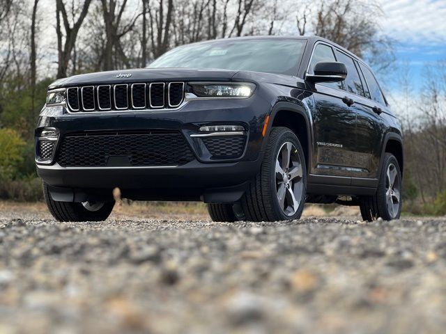 2024 Jeep Grand Cherokee 4xe Base