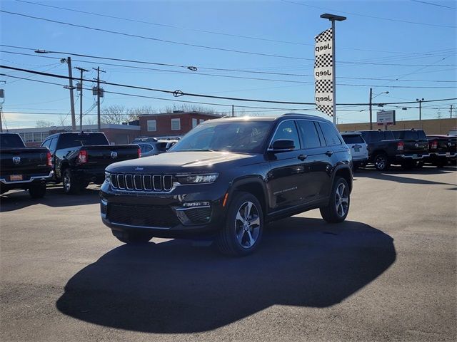 2024 Jeep Grand Cherokee 4xe Base