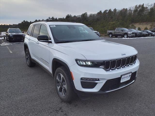 2024 Jeep Grand Cherokee 4xe Base