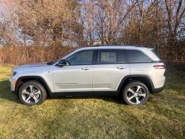 2024 Jeep Grand Cherokee 4xe Base