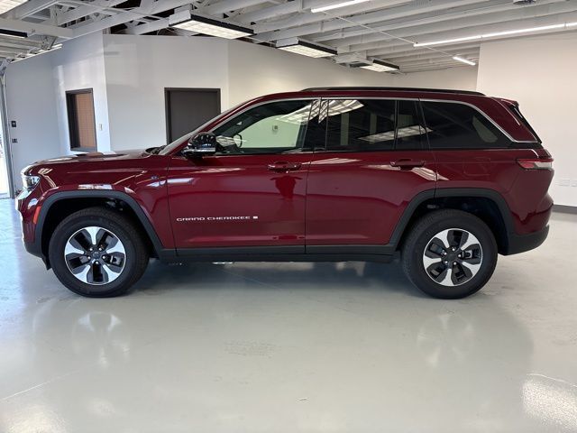 2024 Jeep Grand Cherokee 4xe Base